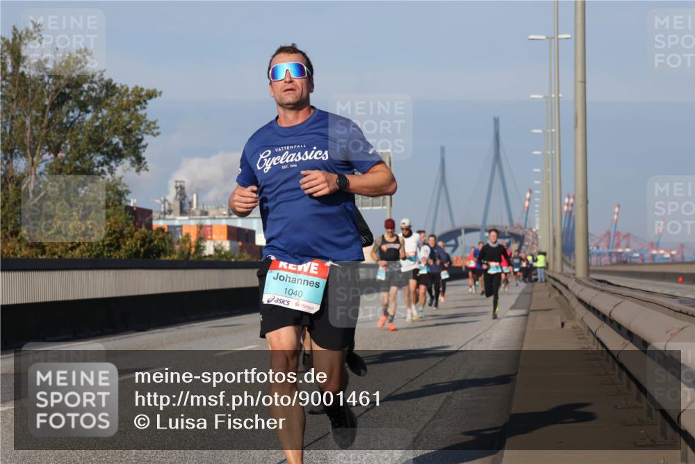 03.10.2025 - Köhlbrandbrückenlauf Luisa Fischer http://msf.ph/oto/9001461 03.10.2025 10:43:26 Position 3 1040 meine-sportfotos.de