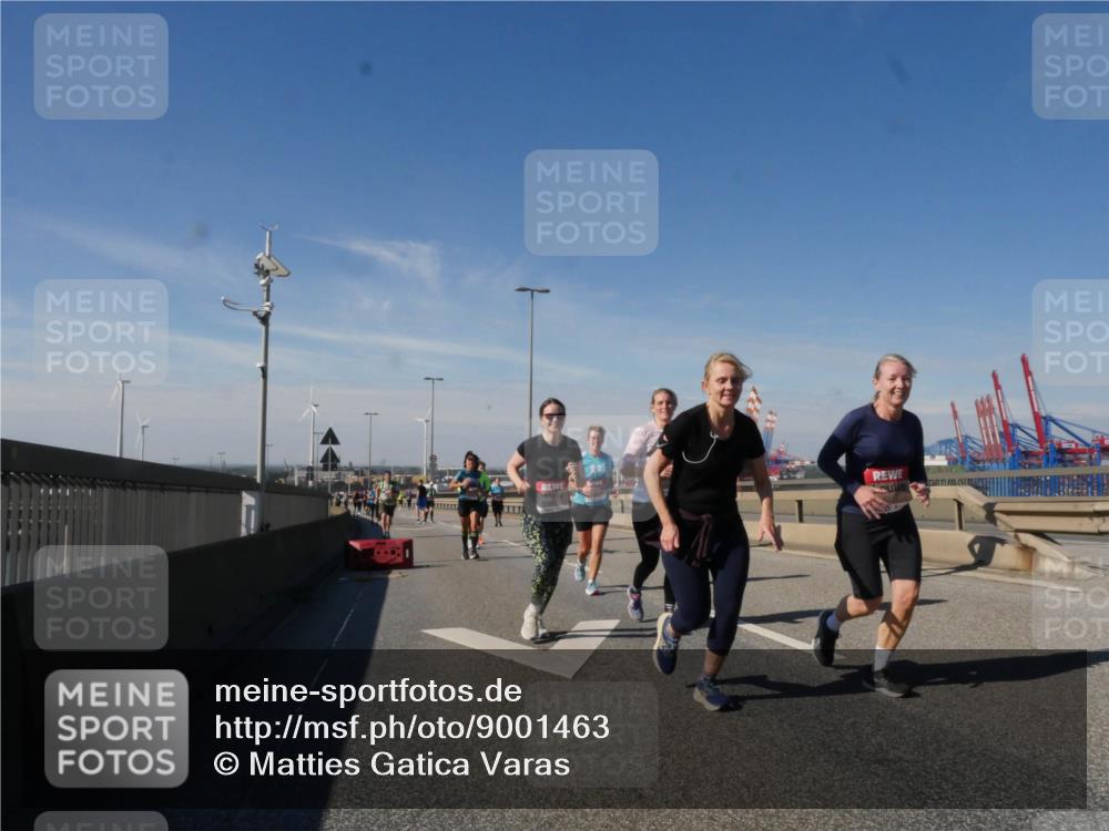 03.10.2025 - Köhlbrandbrückenlauf Matties Gatica Varas http://msf.ph/oto/9001463 03.10.2025 12:54:42 Position 2  meine-sportfotos.de
