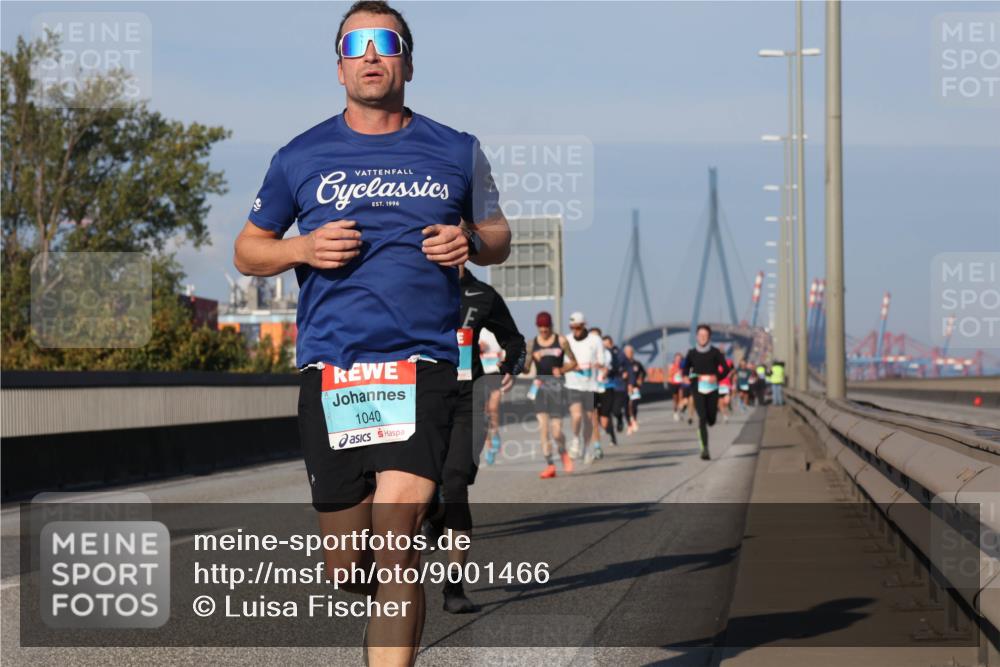 03.10.2025 - Köhlbrandbrückenlauf Luisa Fischer http://msf.ph/oto/9001466 03.10.2025 10:43:27 Position 3 1040 meine-sportfotos.de