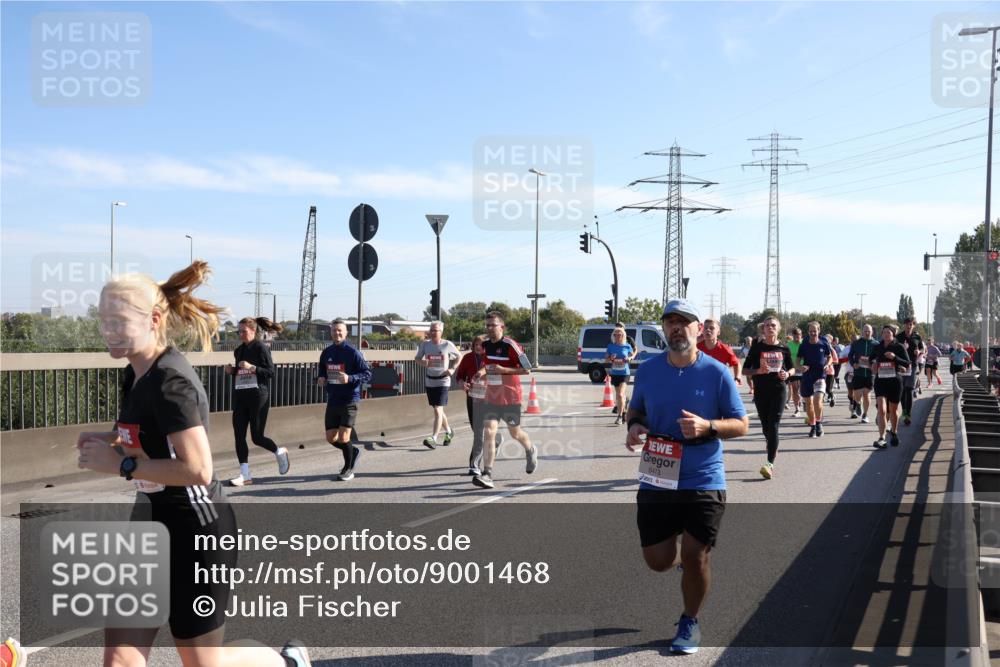 03.10.2025 - Köhlbrandbrückenlauf Julia Fischer http://msf.ph/oto/9001468 03.10.2025 12:17:36 Position 3 6473 meine-sportfotos.de