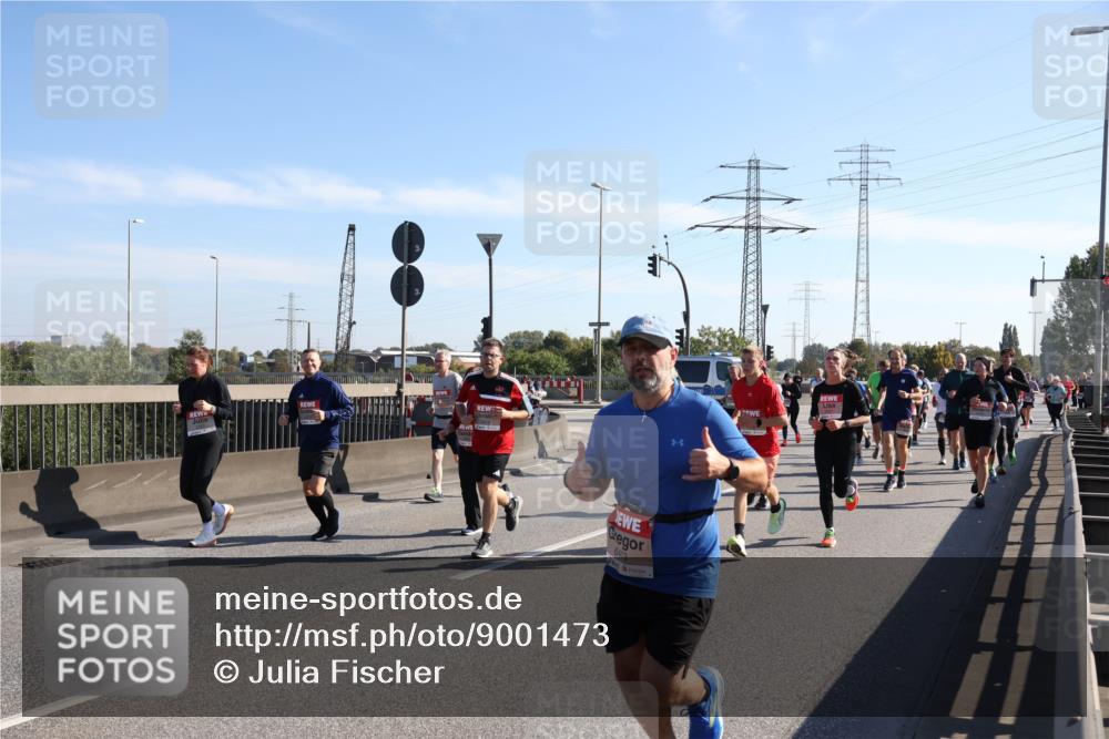 03.10.2025 - Köhlbrandbrückenlauf Julia Fischer http://msf.ph/oto/9001473 03.10.2025 12:17:36 Position 3 6473 meine-sportfotos.de