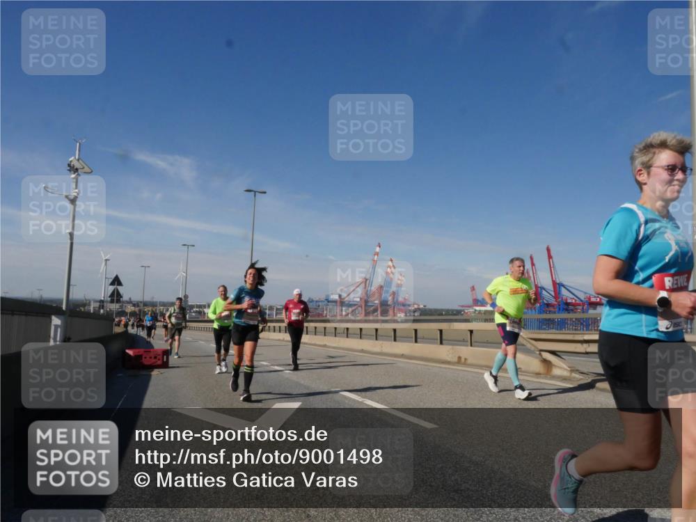 03.10.2025 - Köhlbrandbrückenlauf Matties Gatica Varas http://msf.ph/oto/9001498 03.10.2025 12:54:45 Position 2  meine-sportfotos.de