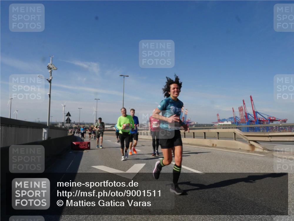03.10.2025 - Köhlbrandbrückenlauf Matties Gatica Varas http://msf.ph/oto/9001511 03.10.2025 12:54:46 Position 2  meine-sportfotos.de