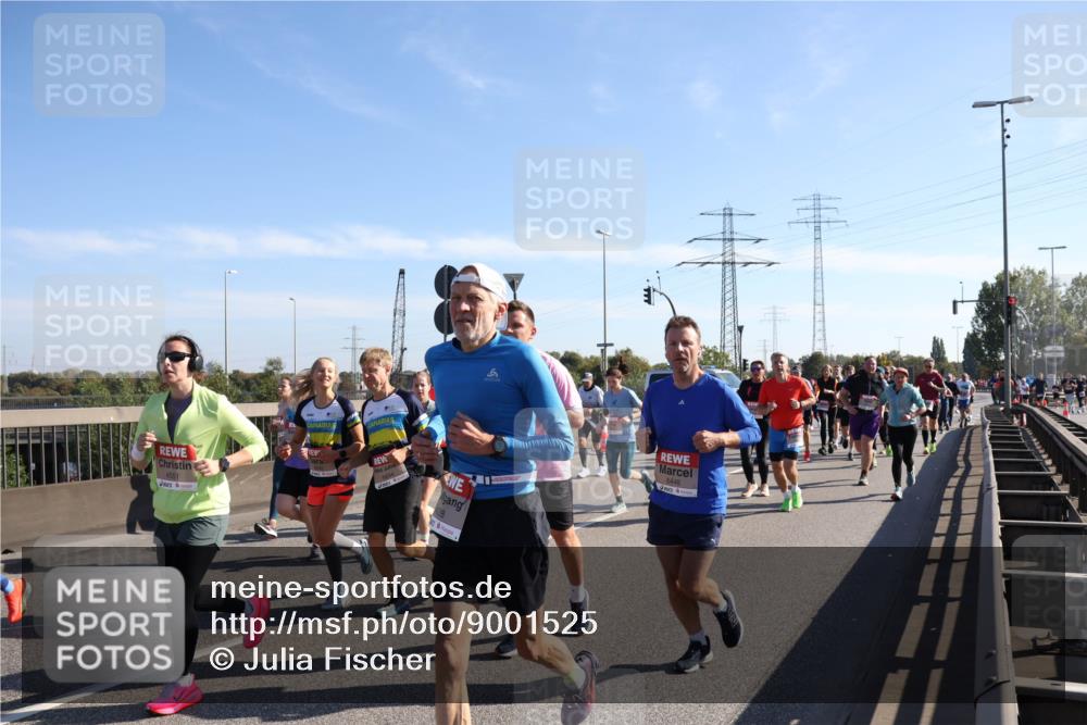 03.10.2025 - Köhlbrandbrückenlauf Julia Fischer http://msf.ph/oto/9001525 03.10.2025 12:17:44 Position 3 4551, 6448 meine-sportfotos.de