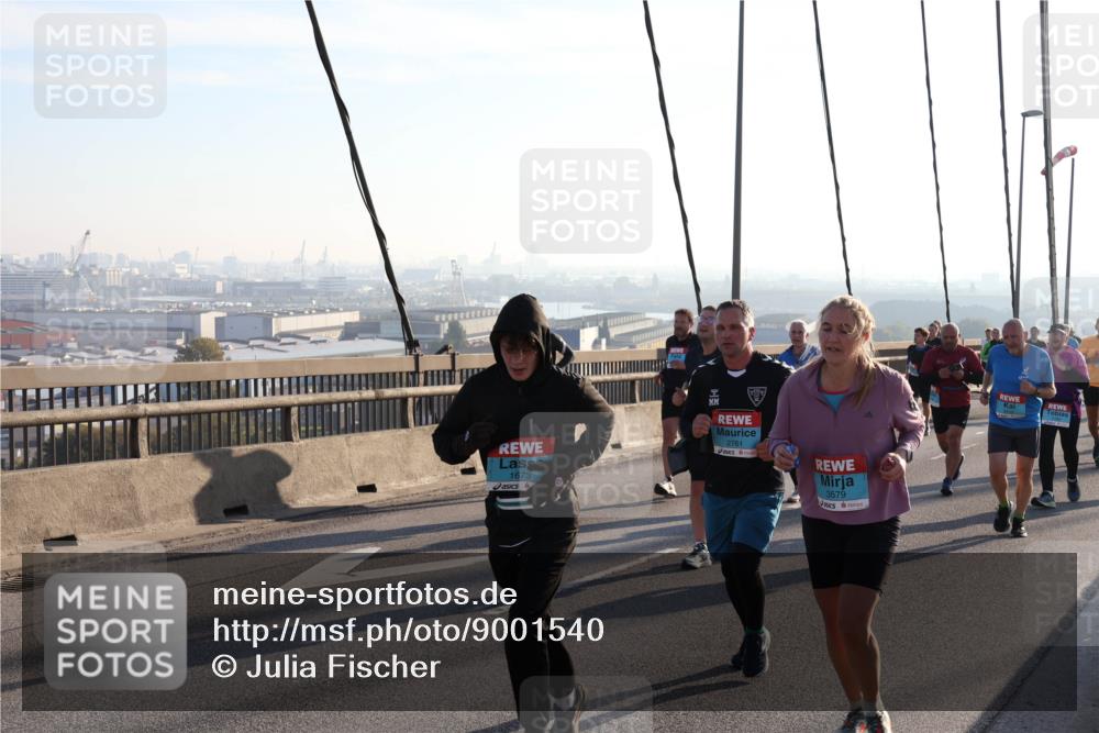 03.10.2025 - Köhlbrandbrückenlauf Julia Fischer http://msf.ph/oto/9001540 03.10.2025 09:24:30 Position 1 1673, 2761, 3579 meine-sportfotos.de