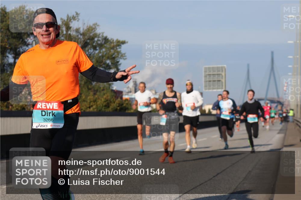 03.10.2025 - Köhlbrandbrückenlauf Luisa Fischer http://msf.ph/oto/9001544 03.10.2025 10:43:30 Position 3 3266 meine-sportfotos.de