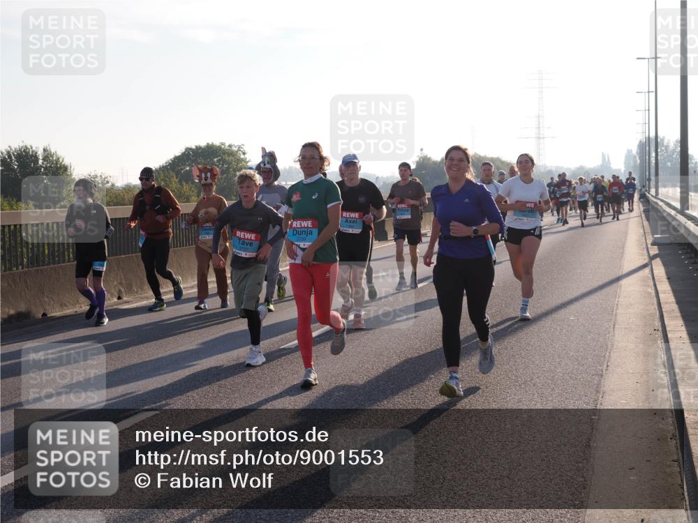 03.10.2025 - Köhlbrandbrückenlauf Fabian Wolf http://msf.ph/oto/9001553 03.10.2025 09:17:37 Position 3 3707, 3709 meine-sportfotos.de