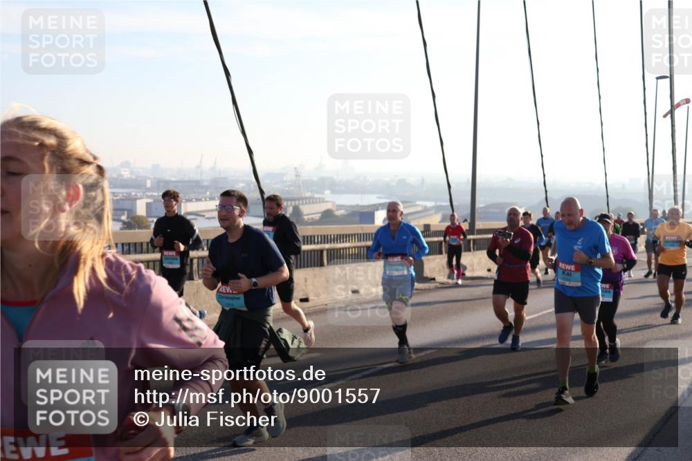 03.10.2025 - Köhlbrandbrückenlauf Julia Fischer http://msf.ph/oto/9001557 03.10.2025 09:24:32 Position 1 1506 meine-sportfotos.de