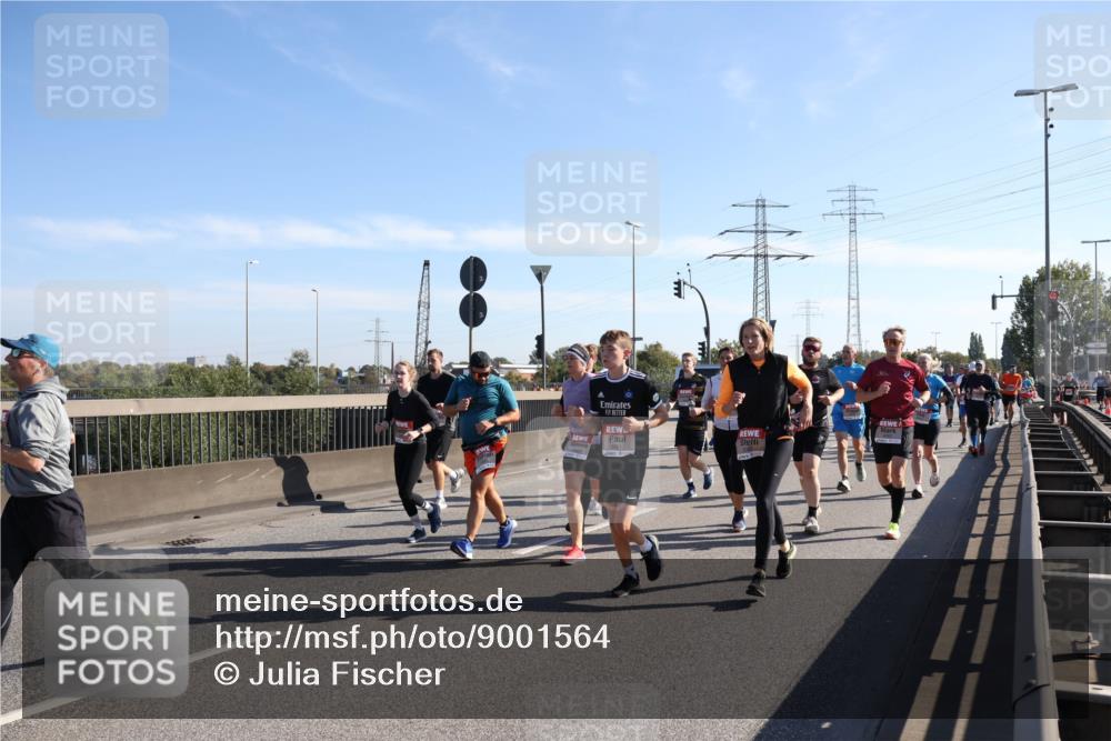 03.10.2025 - Köhlbrandbrückenlauf Julia Fischer http://msf.ph/oto/9001564 03.10.2025 12:17:48 Position 3  meine-sportfotos.de