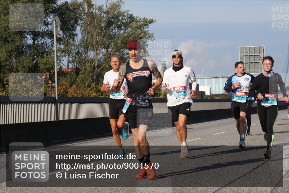 03.10.2025 - Köhlbrandbrückenlauf Luisa Fischer http://msf.ph/oto/9001570 03.10.2025 10:43:32 Position 3 1048, 3494, 8083, 2879 meine-sportfotos.de