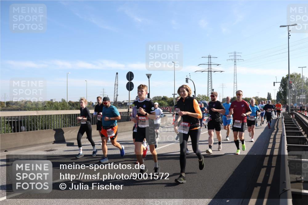 03.10.2025 - Köhlbrandbrückenlauf Julia Fischer http://msf.ph/oto/9001572 03.10.2025 12:17:49 Position 3  meine-sportfotos.de