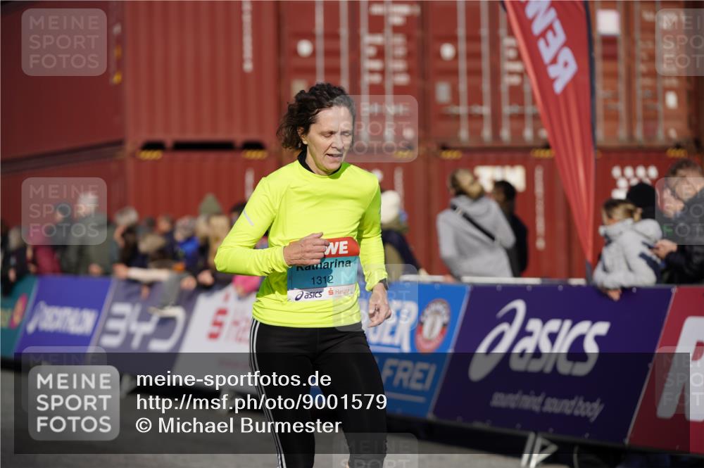 03.10.2025 - Köhlbrandbrückenlauf Michael Burmester http://msf.ph/oto/9001579 03.10.2025 10:05:32 Ziel 1119, 1312, 1340, 1415, 2698 meine-sportfotos.de
