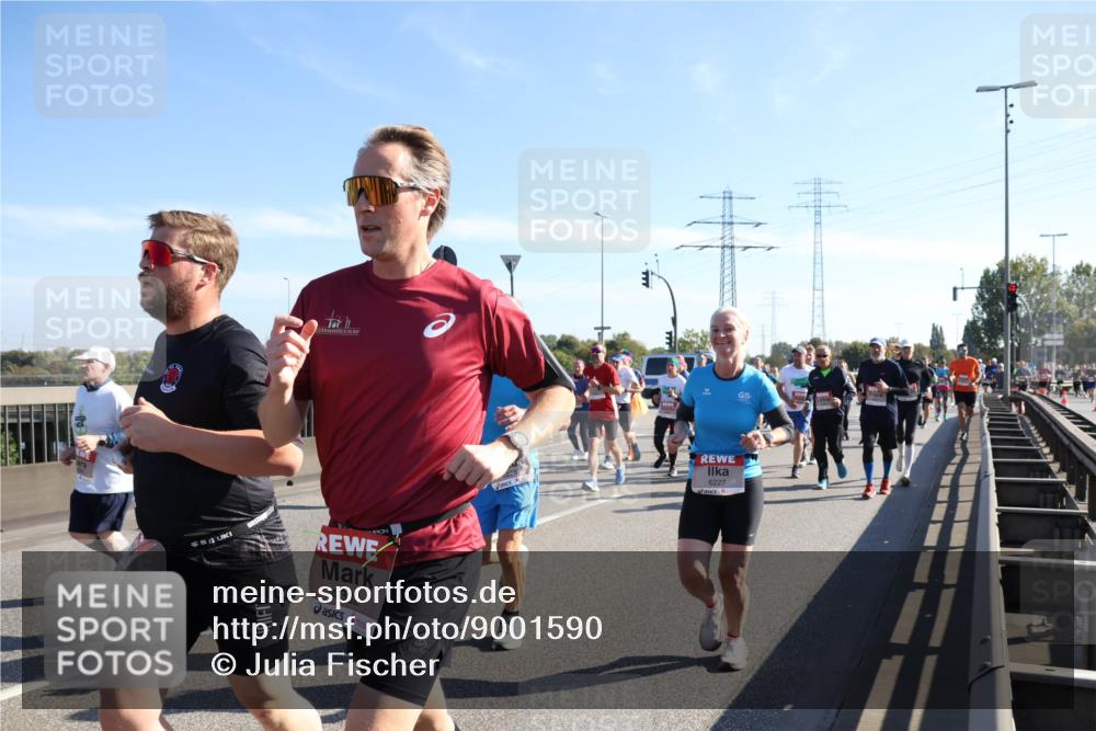 03.10.2025 - Köhlbrandbrückenlauf Julia Fischer http://msf.ph/oto/9001590 03.10.2025 12:17:51 Position 3 4382, 6227 meine-sportfotos.de