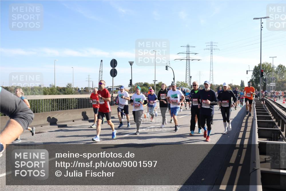 03.10.2025 - Köhlbrandbrückenlauf Julia Fischer http://msf.ph/oto/9001597 03.10.2025 12:17:52 Position 3  meine-sportfotos.de