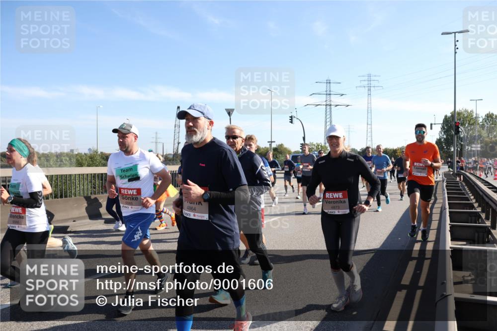 03.10.2025 - Köhlbrandbrückenlauf Julia Fischer http://msf.ph/oto/9001606 03.10.2025 12:17:54 Position 3 6566, 6565, 4864, 4873 meine-sportfotos.de