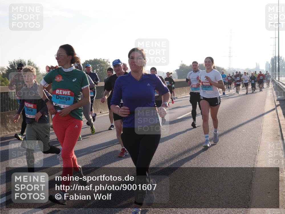 03.10.2025 - Köhlbrandbrückenlauf Fabian Wolf http://msf.ph/oto/9001607 03.10.2025 09:17:38 Position 3 3707, 3709, 1401 meine-sportfotos.de