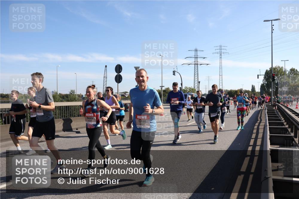 03.10.2025 - Köhlbrandbrückenlauf Julia Fischer http://msf.ph/oto/9001628 03.10.2025 12:17:57 Position 3 4816, 6697 meine-sportfotos.de
