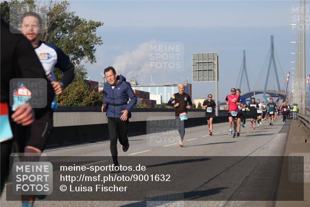03.10.2025 - Köhlbrandbrückenlauf Luisa Fischer http://msf.ph/oto/9001632 03.10.2025 10:43:35 Position 3  meine-sportfotos.de