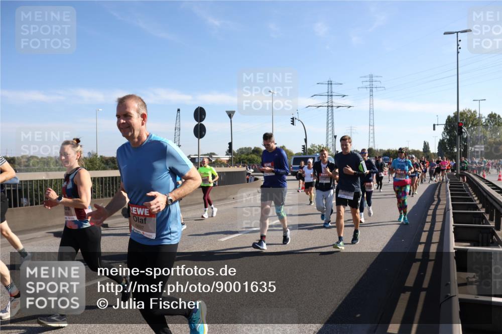 03.10.2025 - Köhlbrandbrückenlauf Julia Fischer http://msf.ph/oto/9001635 03.10.2025 12:17:57 Position 3 6697 meine-sportfotos.de