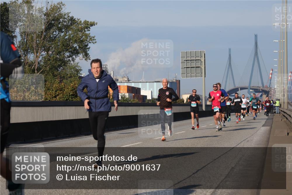 03.10.2025 - Köhlbrandbrückenlauf Luisa Fischer http://msf.ph/oto/9001637 03.10.2025 10:43:35 Position 3  meine-sportfotos.de