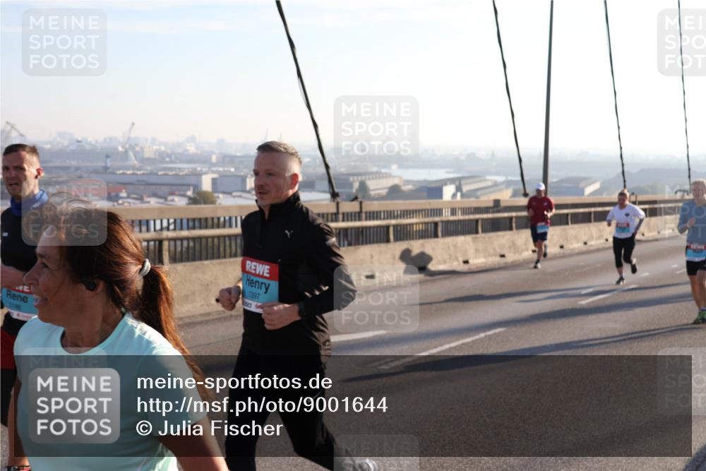 03.10.2025 - Köhlbrandbrückenlauf Julia Fischer http://msf.ph/oto/9001644 03.10.2025 09:24:44 Position 1 3188, 1397 meine-sportfotos.de