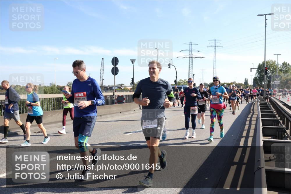 03.10.2025 - Köhlbrandbrückenlauf Julia Fischer http://msf.ph/oto/9001645 03.10.2025 12:17:58 Position 3  meine-sportfotos.de