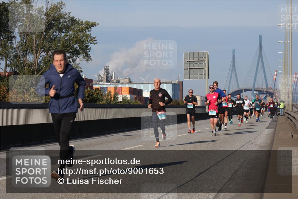 03.10.2025 - Köhlbrandbrückenlauf Luisa Fischer http://msf.ph/oto/9001653 03.10.2025 10:43:36 Position 3  meine-sportfotos.de