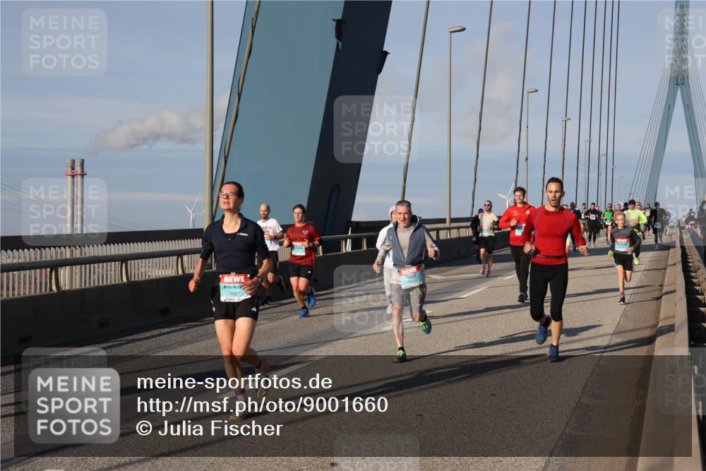 03.10.2025 - Köhlbrandbrückenlauf Julia Fischer http://msf.ph/oto/9001660 03.10.2025 09:39:29 Position 2 1087 meine-sportfotos.de