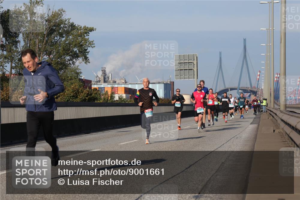 03.10.2025 - Köhlbrandbrückenlauf Luisa Fischer http://msf.ph/oto/9001661 03.10.2025 10:43:36 Position 3 6 meine-sportfotos.de