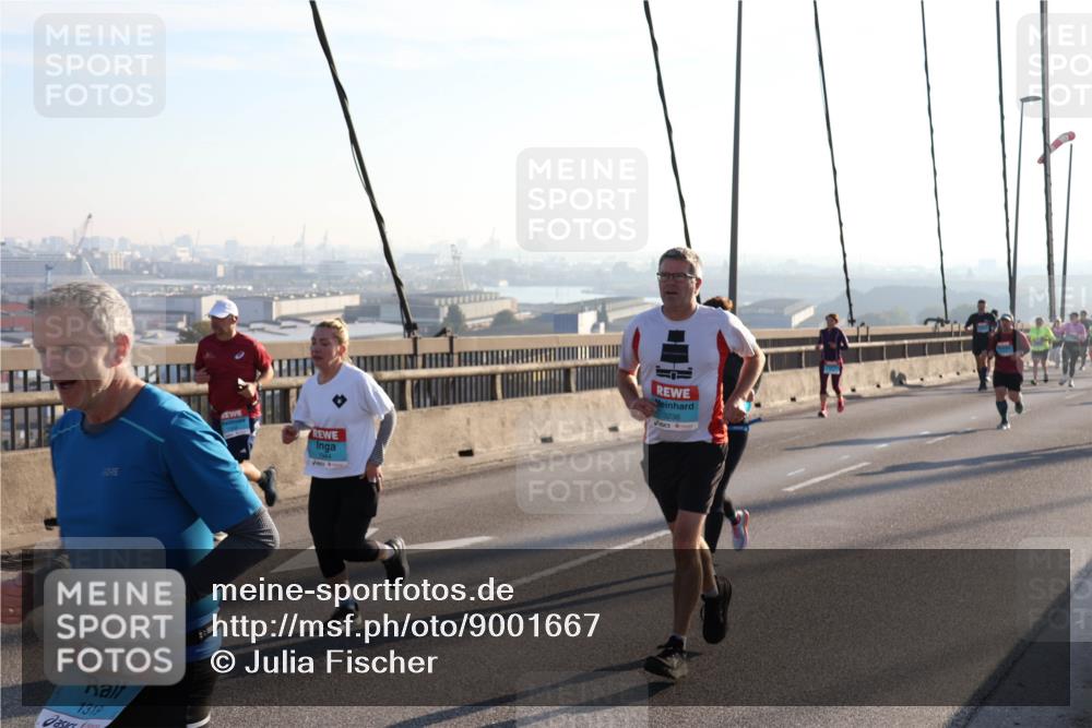 03.10.2025 - Köhlbrandbrückenlauf Julia Fischer http://msf.ph/oto/9001667 03.10.2025 09:24:48 Position 1 1319, 3236 meine-sportfotos.de