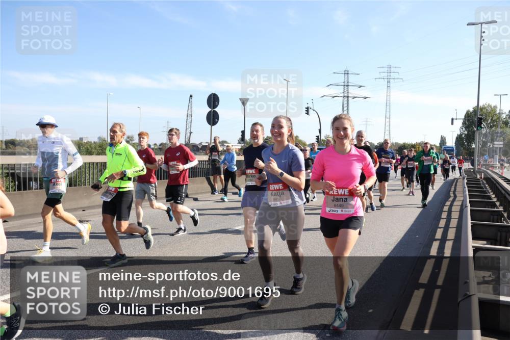 03.10.2025 - Köhlbrandbrückenlauf Julia Fischer http://msf.ph/oto/9001695 03.10.2025 12:18:06 Position 3 4760, 6450, 6449 meine-sportfotos.de