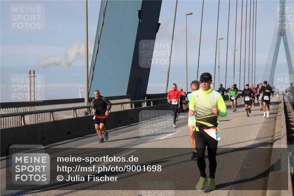 03.10.2025 - Köhlbrandbrückenlauf Julia Fischer http://msf.ph/oto/9001698 03.10.2025 09:39:35 Position 2  meine-sportfotos.de