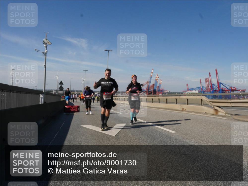 03.10.2025 - Köhlbrandbrückenlauf Matties Gatica Varas http://msf.ph/oto/9001730 03.10.2025 12:55:02 Position 2  meine-sportfotos.de