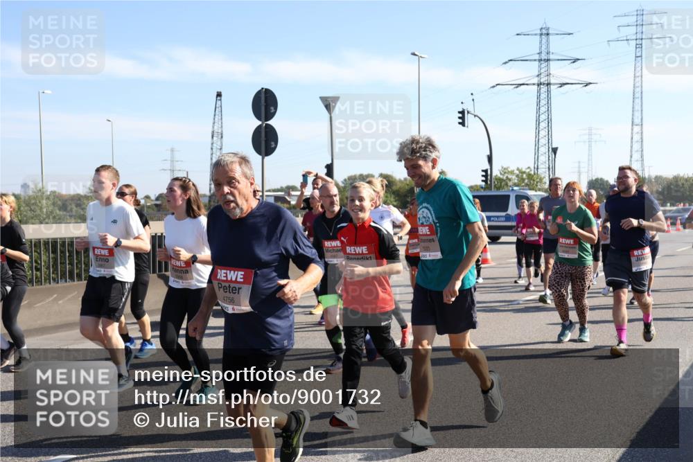 03.10.2025 - Köhlbrandbrückenlauf Julia Fischer http://msf.ph/oto/9001732 03.10.2025 12:18:11 Position 3 5908, 4756, 10, 5023, 4587, 4291 meine-sportfotos.de
