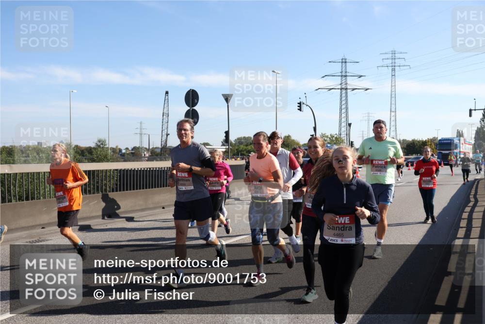 03.10.2025 - Köhlbrandbrückenlauf Julia Fischer http://msf.ph/oto/9001753 03.10.2025 12:18:15 Position 3 4890, 4345, 4465 meine-sportfotos.de