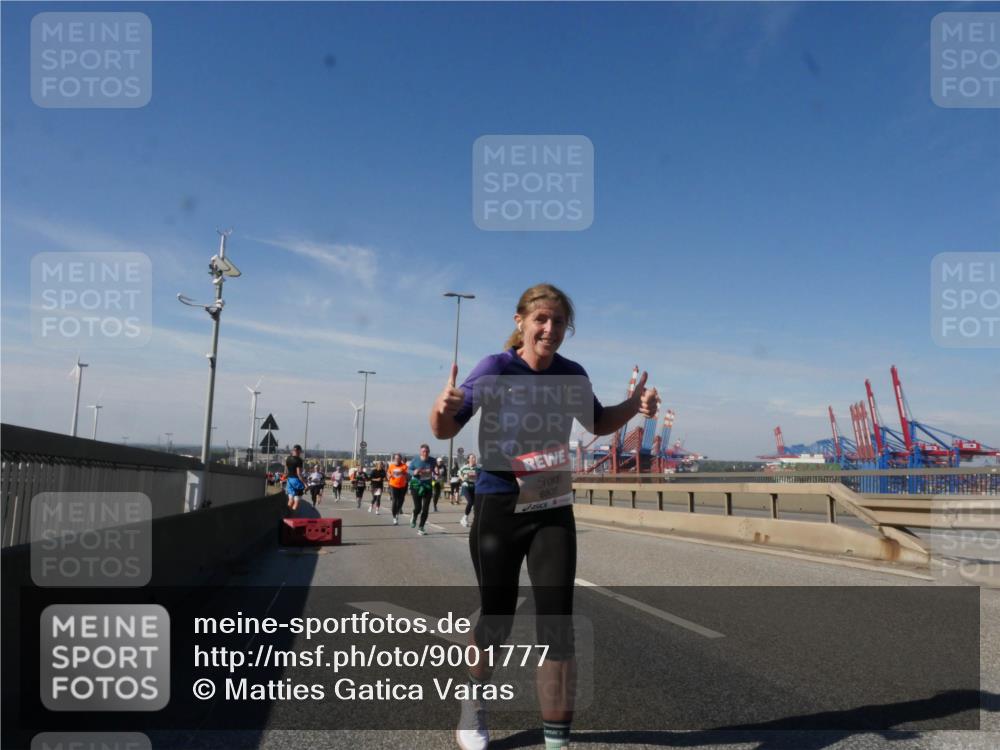 03.10.2025 - Köhlbrandbrückenlauf Matties Gatica Varas http://msf.ph/oto/9001777 03.10.2025 12:55:06 Position 2 6806 meine-sportfotos.de
