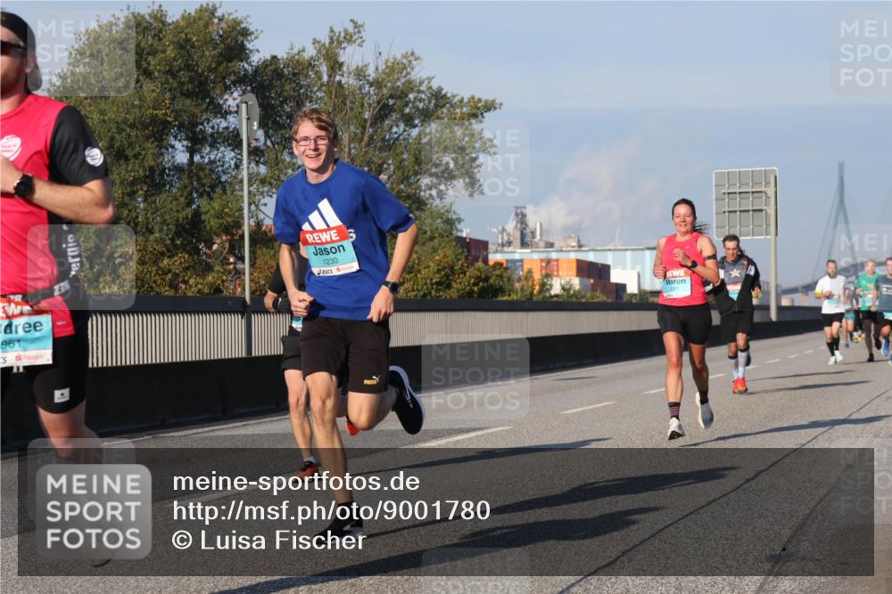 03.10.2025 - Köhlbrandbrückenlauf Luisa Fischer http://msf.ph/oto/9001780 03.10.2025 10:43:43 Position 3 961, 1230 meine-sportfotos.de