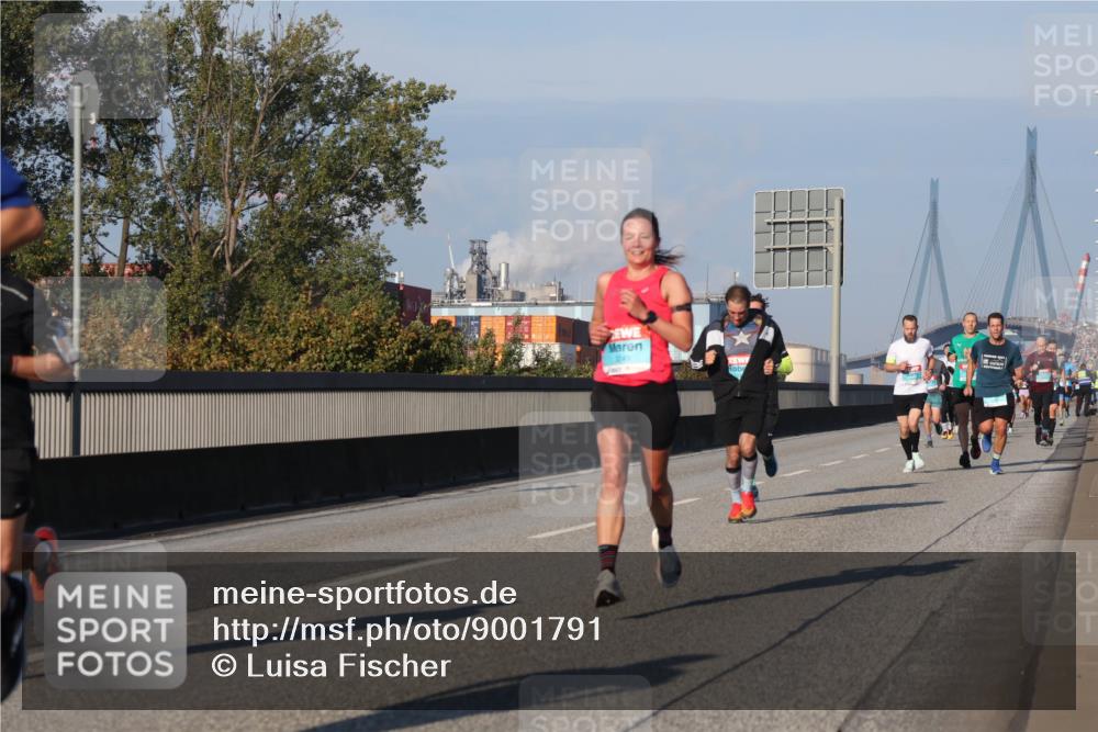 03.10.2025 - Köhlbrandbrückenlauf Luisa Fischer http://msf.ph/oto/9001791 03.10.2025 10:43:44 Position 3  meine-sportfotos.de