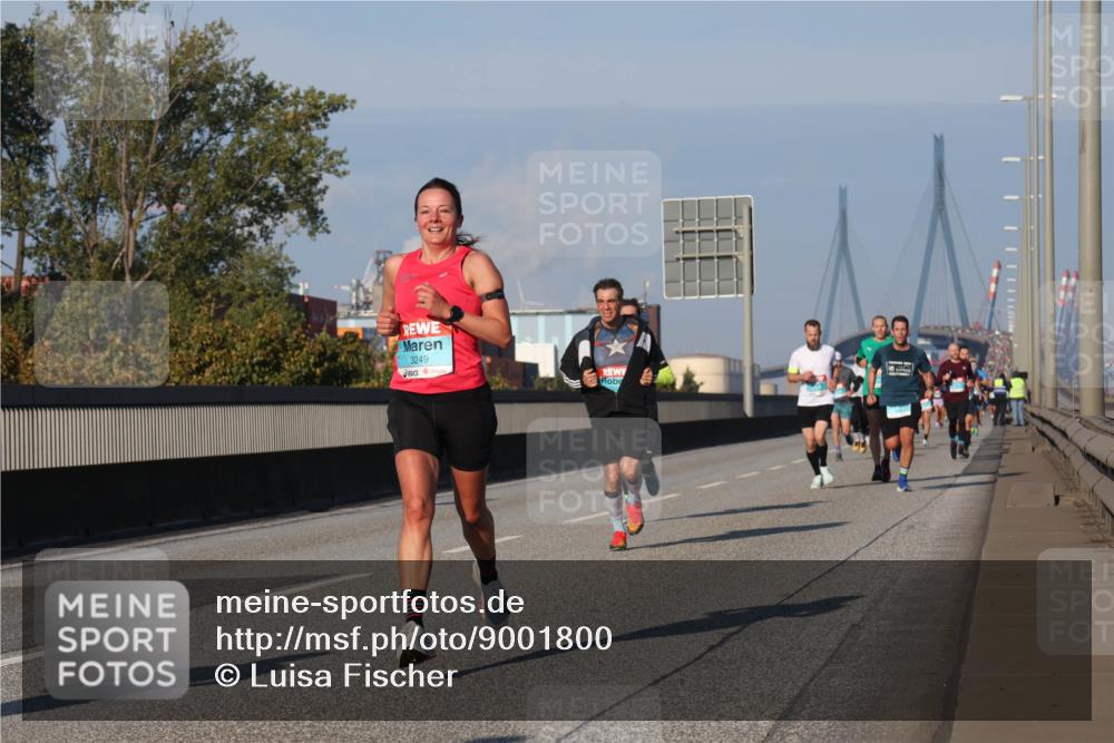 03.10.2025 - Köhlbrandbrückenlauf Luisa Fischer http://msf.ph/oto/9001800 03.10.2025 10:43:44 Position 3 3249 meine-sportfotos.de