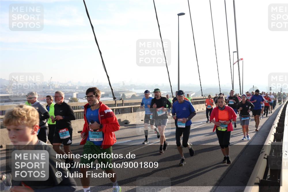 03.10.2025 - Köhlbrandbrückenlauf Julia Fischer http://msf.ph/oto/9001809 03.10.2025 09:25:33 Position 1 3484 meine-sportfotos.de
