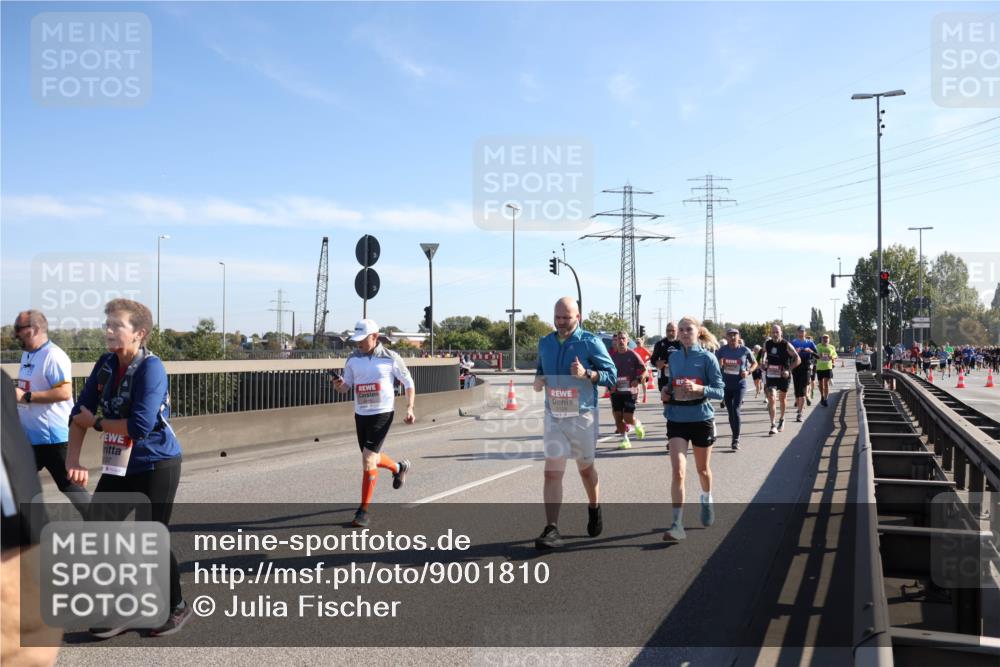 03.10.2025 - Köhlbrandbrückenlauf Julia Fischer http://msf.ph/oto/9001810 03.10.2025 12:18:35 Position 3  meine-sportfotos.de