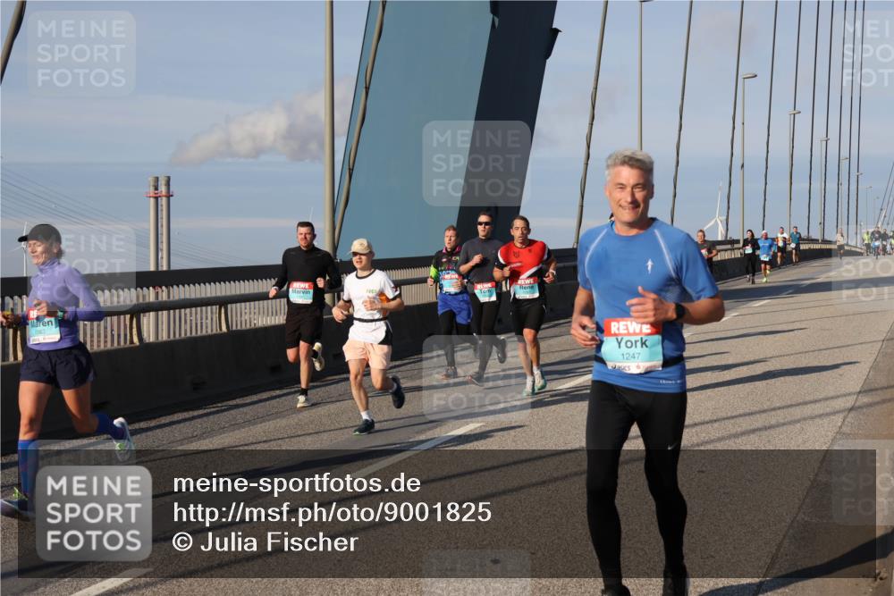 03.10.2025 - Köhlbrandbrückenlauf Julia Fischer http://msf.ph/oto/9001825 03.10.2025 09:39:57 Position 2 1247 meine-sportfotos.de