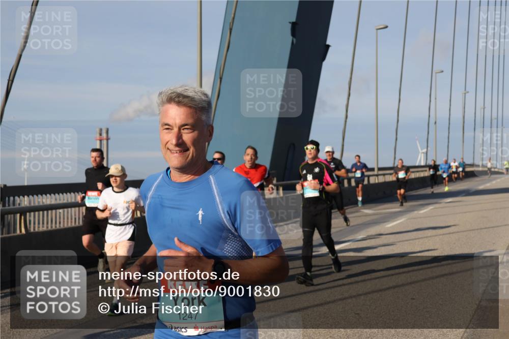 03.10.2025 - Köhlbrandbrückenlauf Julia Fischer http://msf.ph/oto/9001830 03.10.2025 09:39:57 Position 2 1247 meine-sportfotos.de