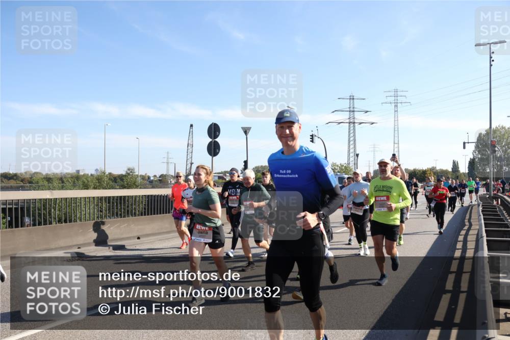 03.10.2025 - Köhlbrandbrückenlauf Julia Fischer http://msf.ph/oto/9001832 03.10.2025 12:18:40 Position 3 09, 6791 meine-sportfotos.de