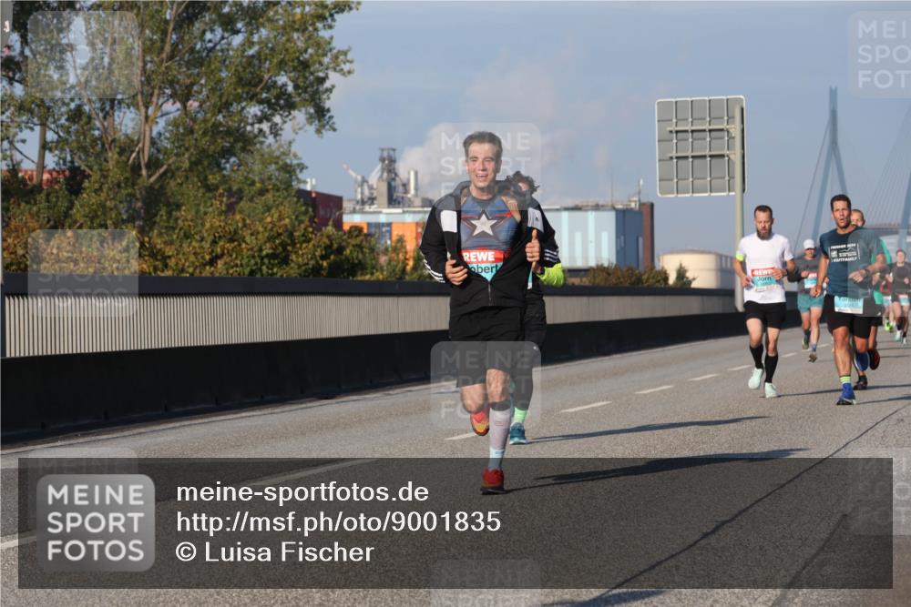 03.10.2025 - Köhlbrandbrückenlauf Luisa Fischer http://msf.ph/oto/9001835 03.10.2025 10:43:46 Position 3  meine-sportfotos.de