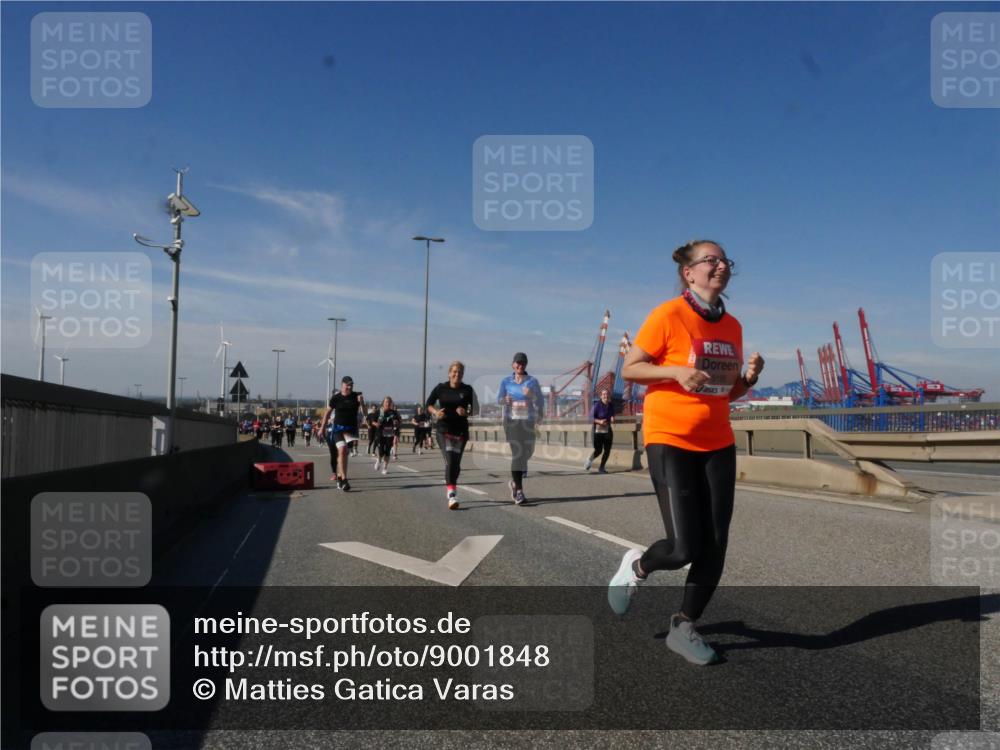 03.10.2025 - Köhlbrandbrückenlauf Matties Gatica Varas http://msf.ph/oto/9001848 03.10.2025 12:55:12 Position 2 5195 meine-sportfotos.de