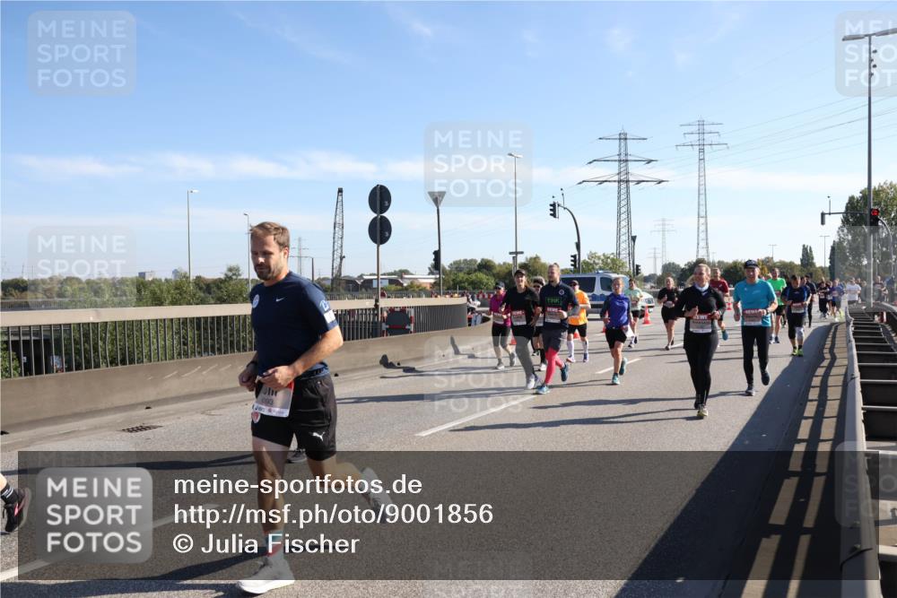 03.10.2025 - Köhlbrandbrückenlauf Julia Fischer http://msf.ph/oto/9001856 03.10.2025 12:18:45 Position 3 6393 meine-sportfotos.de