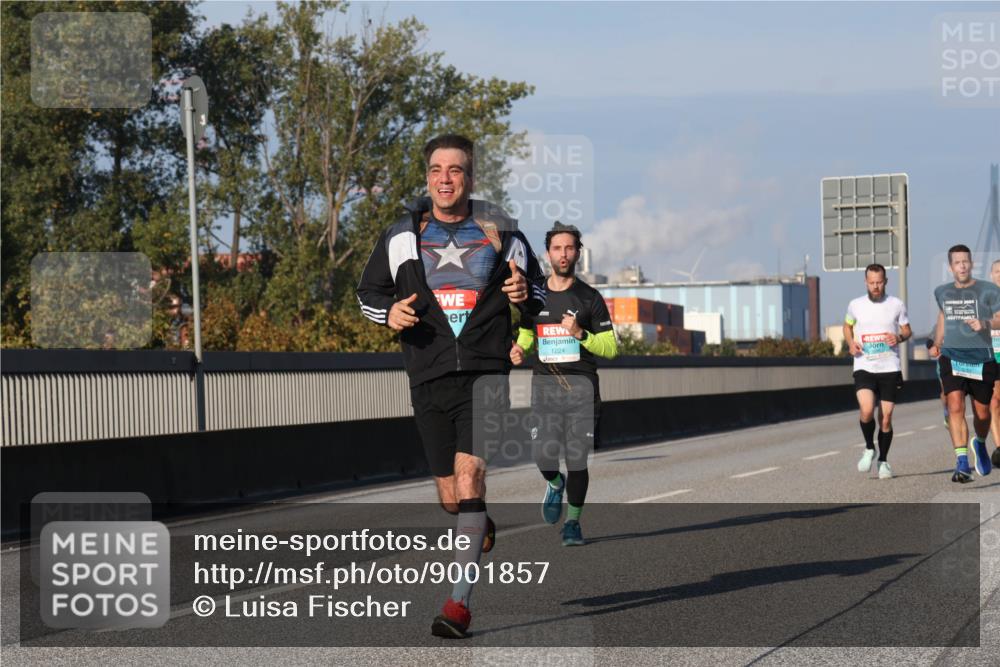 03.10.2025 - Köhlbrandbrückenlauf Luisa Fischer http://msf.ph/oto/9001857 03.10.2025 10:43:47 Position 3 2024, 1224 meine-sportfotos.de
