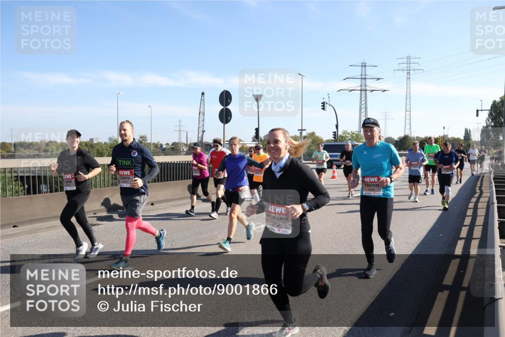 03.10.2025 - Köhlbrandbrückenlauf Julia Fischer http://msf.ph/oto/9001866 03.10.2025 12:18:47 Position 3 5152, 6485 meine-sportfotos.de