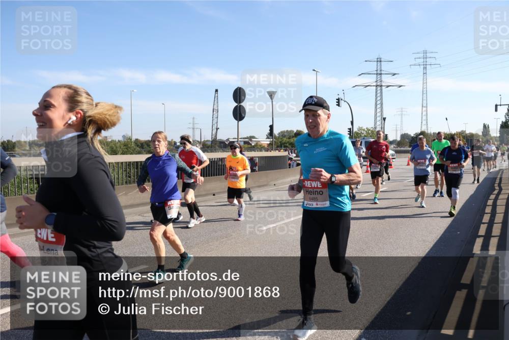 03.10.2025 - Köhlbrandbrückenlauf Julia Fischer http://msf.ph/oto/9001868 03.10.2025 12:18:48 Position 3 6485 meine-sportfotos.de